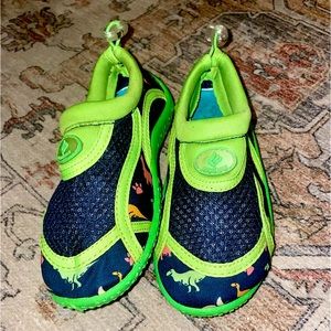 Toddler Green Dinosaur Water Shoes Size 9 / 10 for Beach Pool Outdoors Play Lake